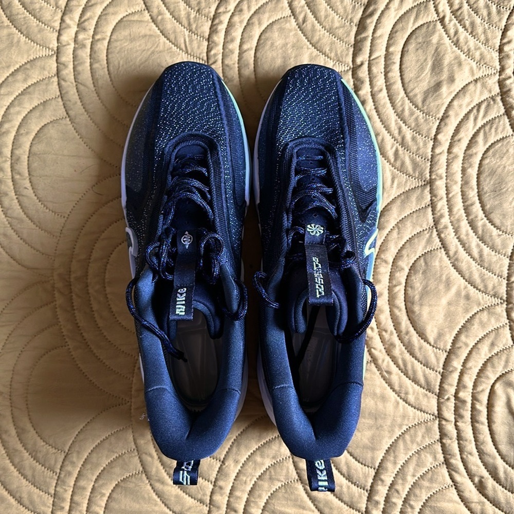 Nike Cosmic Unity 2 - Picture 4 of 5